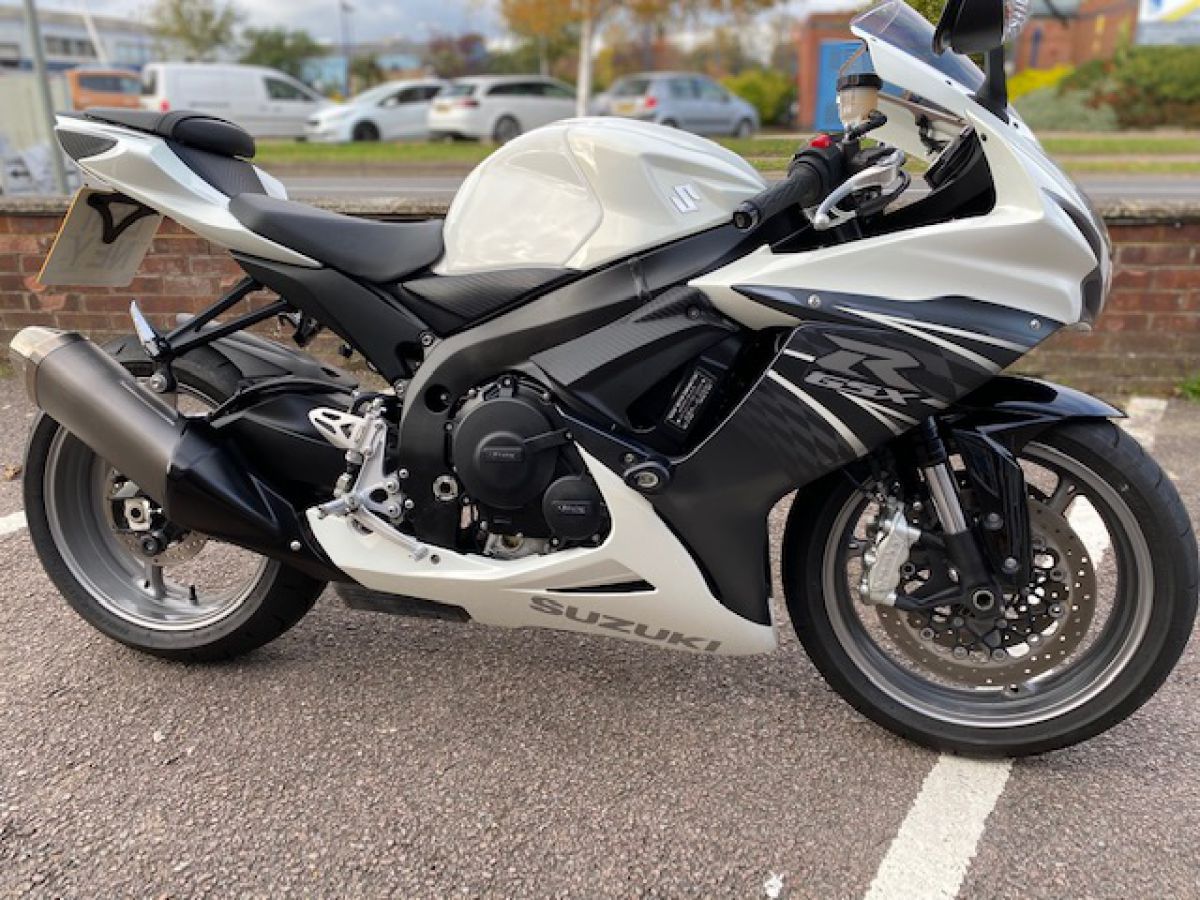 SUZUKI GSXR 600 Motorcycle for sale