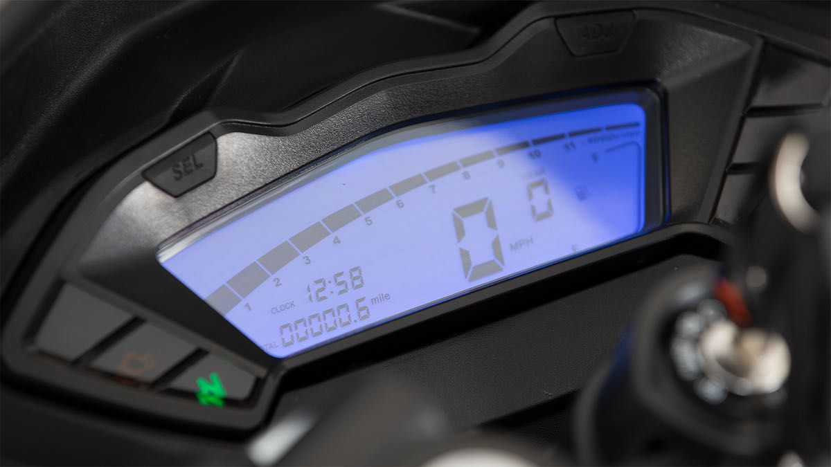 LXS 125 digital dash