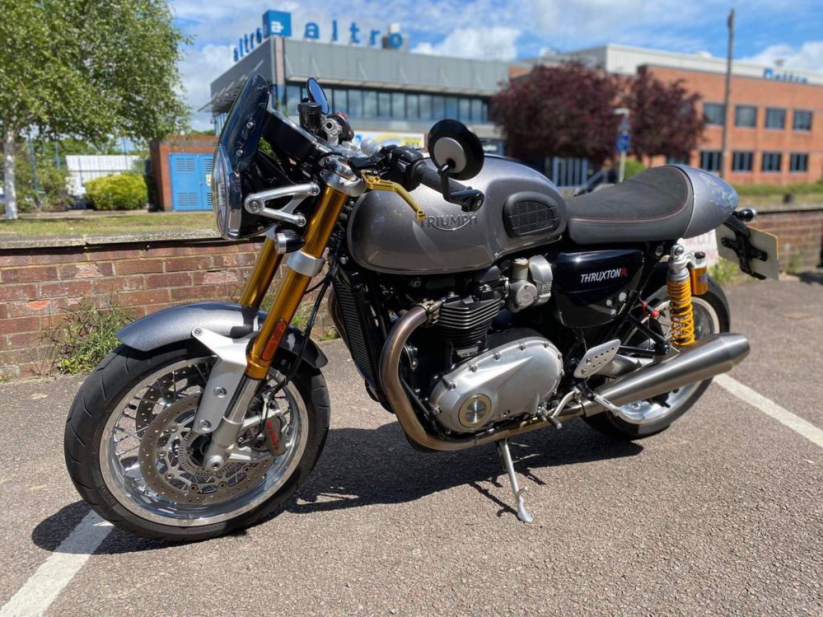 Triumph Thruxton 1200 R