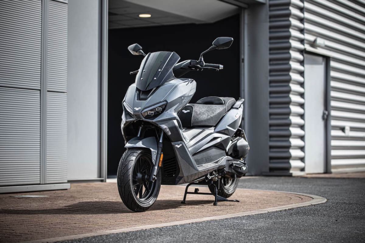 Lexmoto Aura 125 Scooter