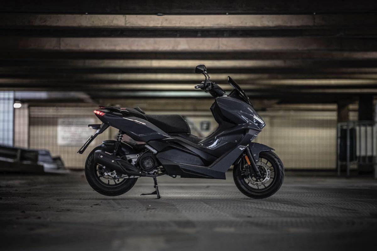 Lexmoto Aura 125 Scooter