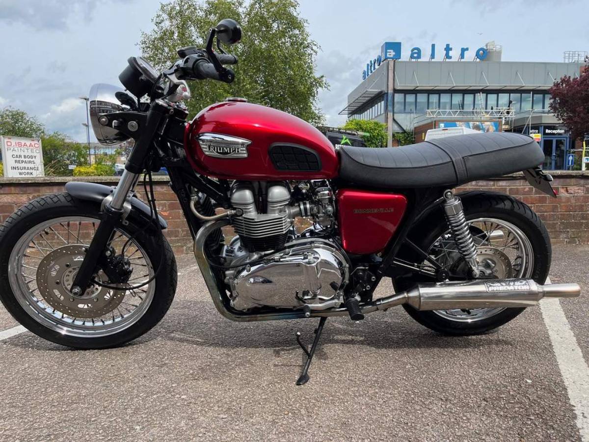 Triumph Bonneville T100
