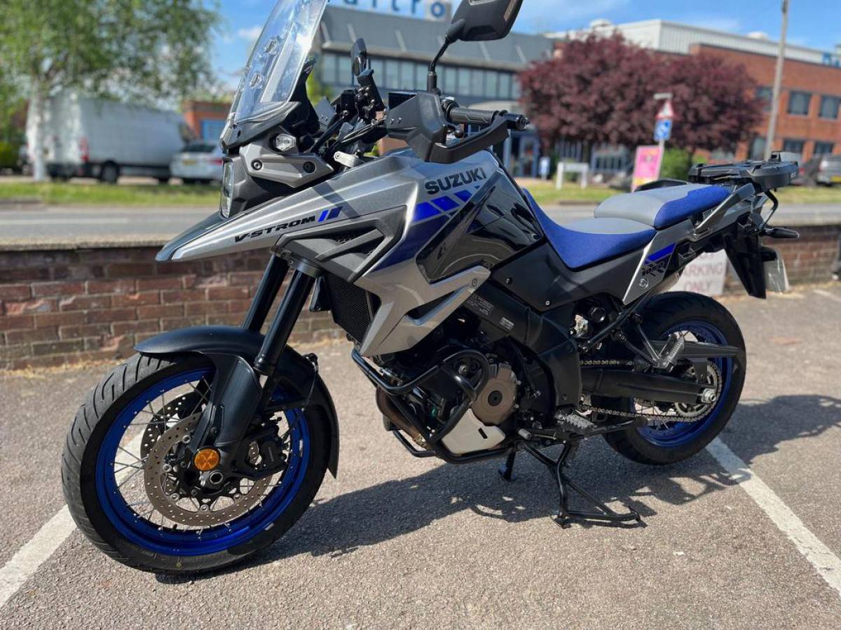 Suzuki V-Strom 1050 RC M2