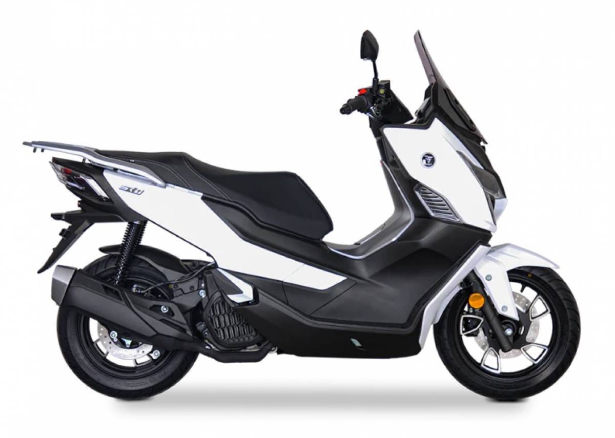 Voge SR125