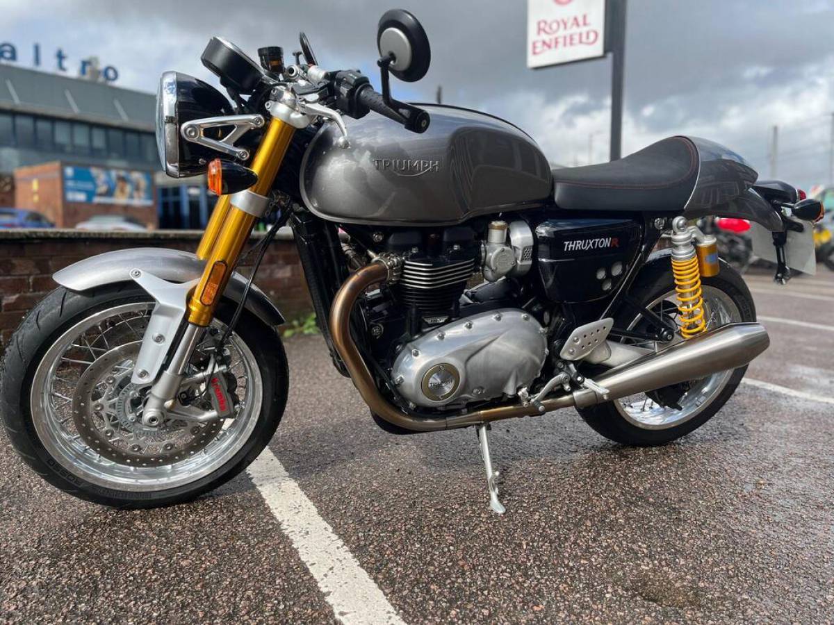 Triumph Thruxton 1200 R