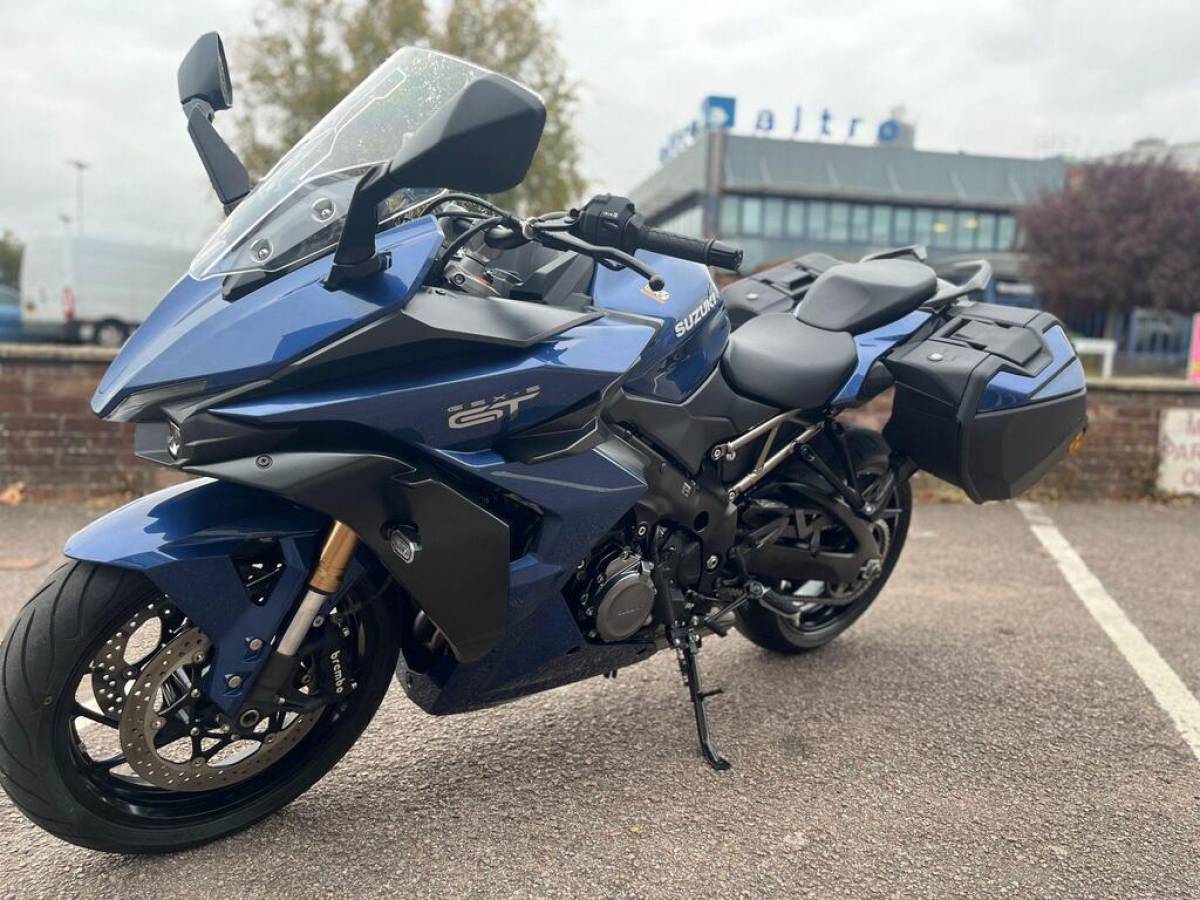 Suzuki GSX-S1000GT+